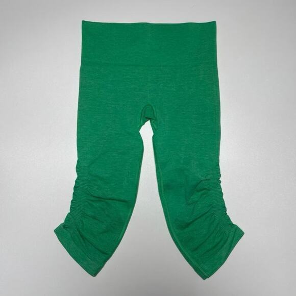 Lululemon In The Flow Crop - Picture 3 of 6